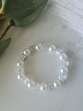 Pearl & Clear Crystal Stretch Bracelet - Women Jewelry